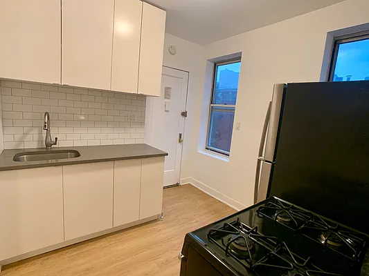 Rented by Building Equity Real Estate LLC | media 25