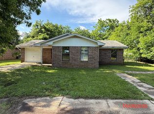 1209 W Kiamichi St, Hugo, OK 74743