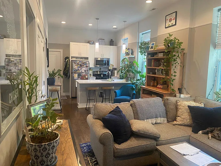 1059 N Damen Ave #3R — Photo 10