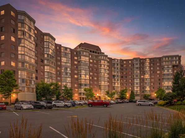 3210 N Leisure World Blvd APT 1014, Silver Spring, MD 20906