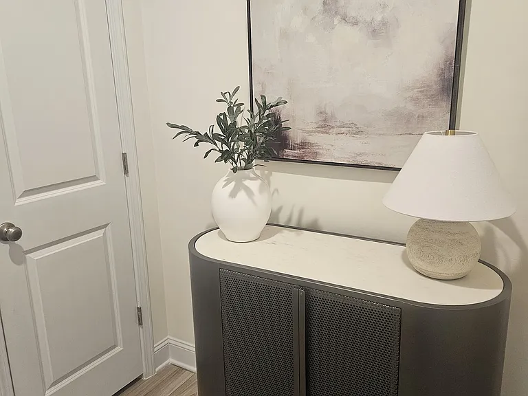 180 Hyacinth Ln — Photo 4