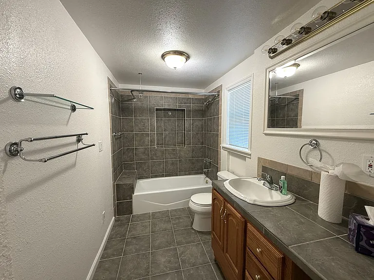 8826 Fair Oaks Blvd — Photo 10