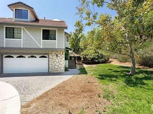 29659 Strawberry Hill Dr, Agoura Hills, CA 91301