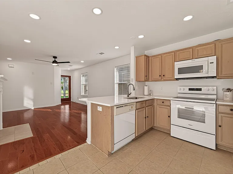7231 River Pines Dr — Photo 14
