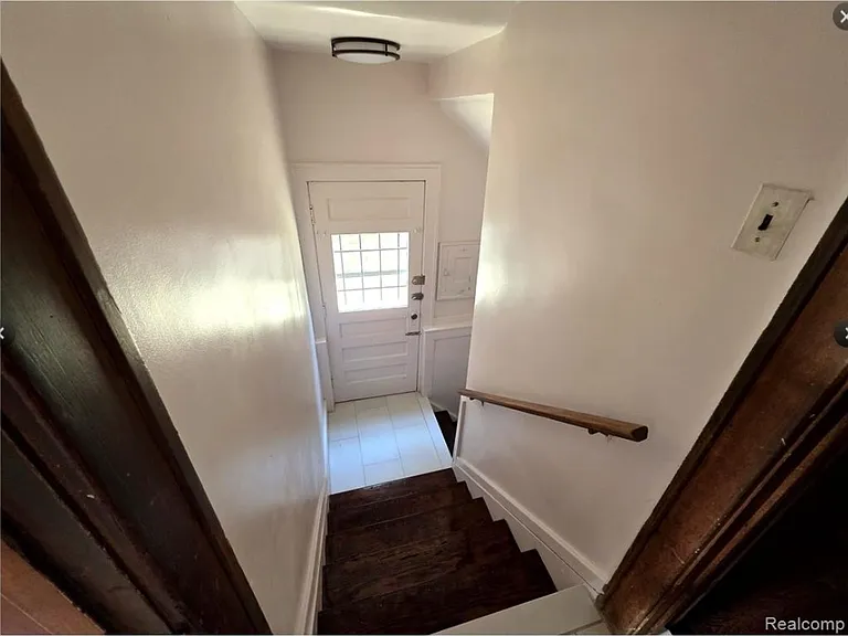 15923 Normandy St — Photo 5
