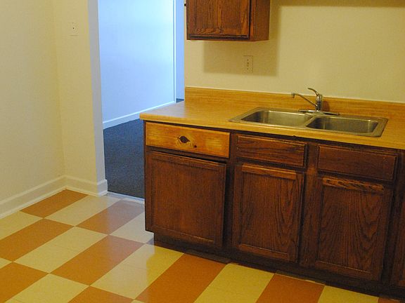 3rd image of 2208 S Millard Ave APT 105
