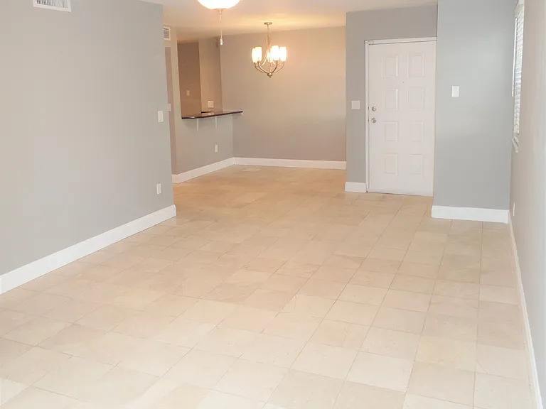 2881 N Oakland Forest Dr #112 — Photo 8