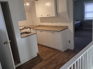524 N Chestnut St #2, Lansing, MI 48933