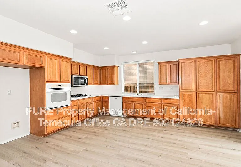 29355 Grande Vista Ave — Photo 7