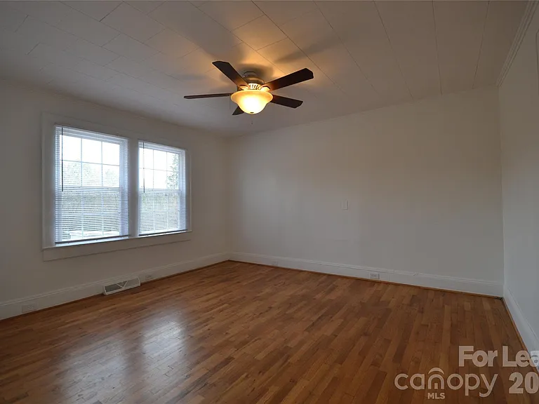 1127 Mecklenburg Hwy — Photo 13