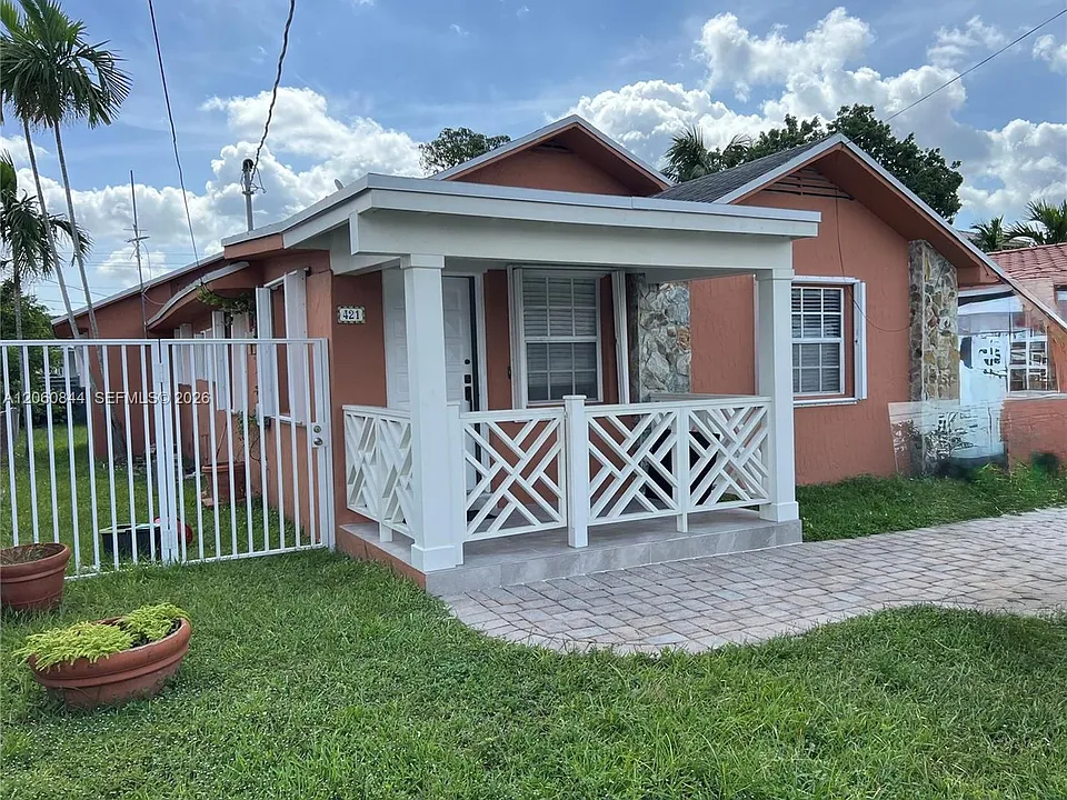 421 NW 57th Ct