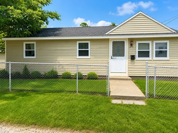 299 Charles St, Fitchburg, MA 01420
