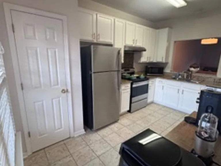 612 Graythorn Ln — Photo 14