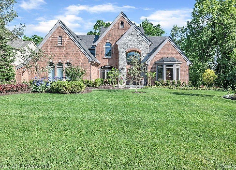 1st image of 760 Elderberry Ct