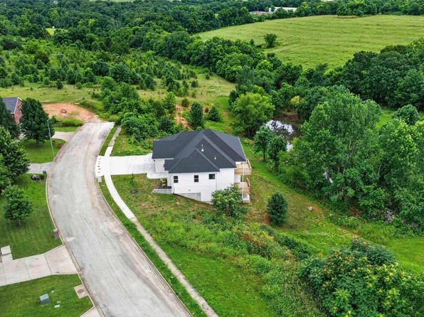 845 S Black Sands Avenue, Nixa, MO 65714