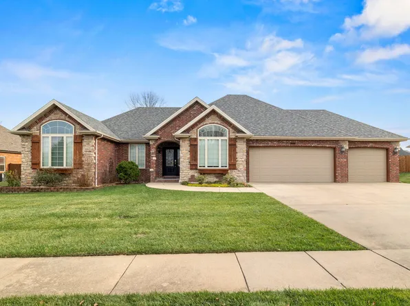 956 E Grace Street, Republic, MO 65738