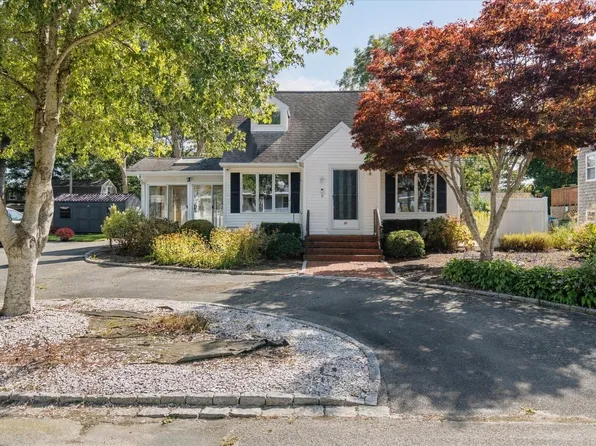 67 Ellsworth Drive, Teaticket, MA 02536