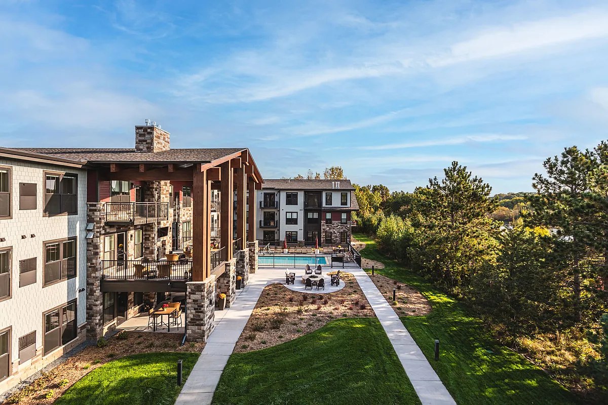 Building Photo - Sandhill Shores