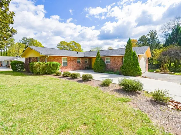 140 Harvard Dr, Dalton, GA 30720