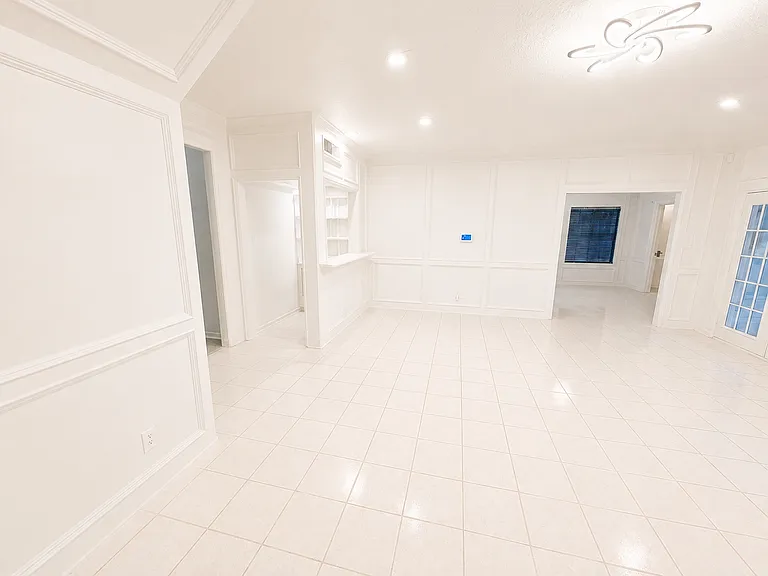7218 Holder Forest Ct — Photo 54