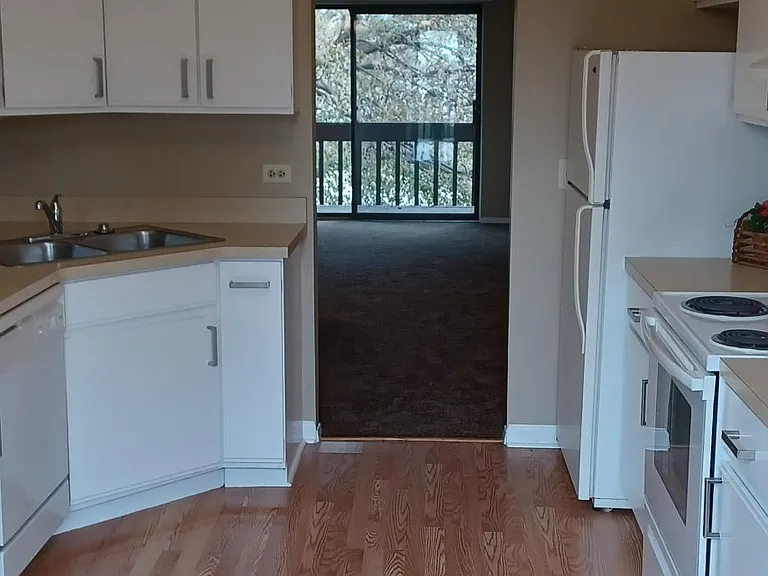 1491 Georgia Ct #201 — Photo 2