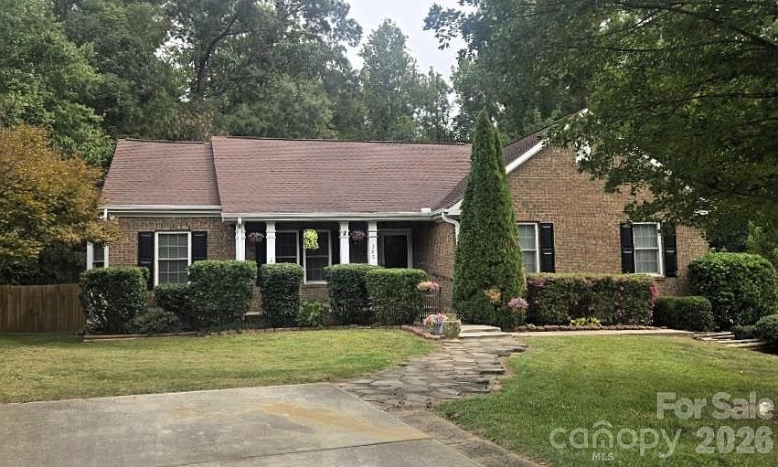 2nd image of 380 Reed Creek Rd