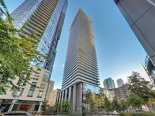 33 Charles St E #2901 Photo 1