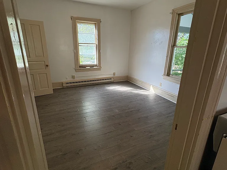 316 S Spring St #3 — Photo 4