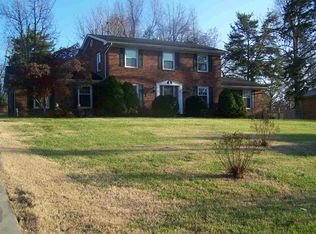 220 Fairview Dr, Paducah, KY 42001