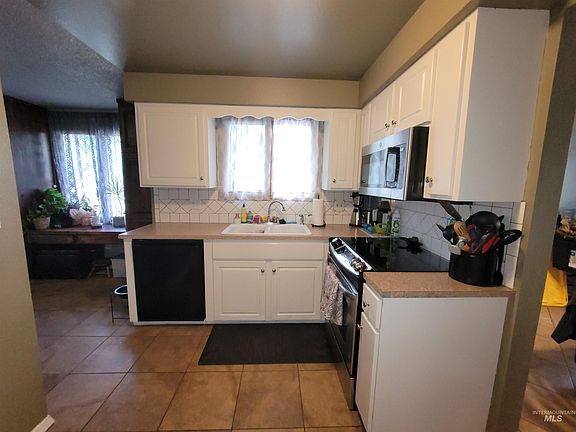 3rd image of 2428 Westwood Ct