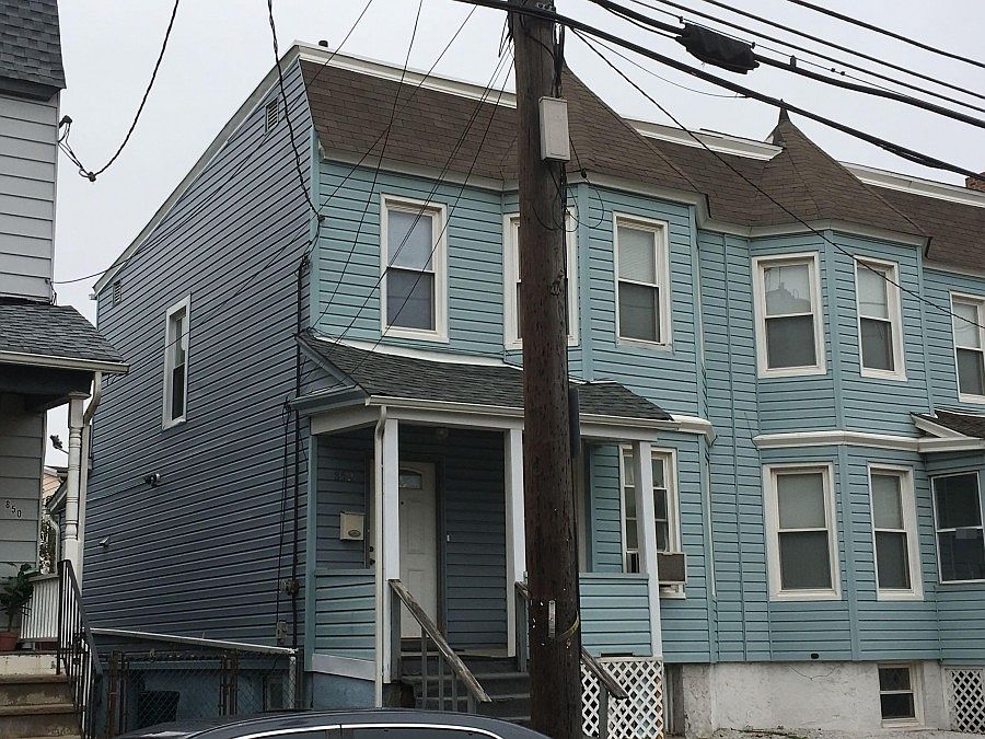 2nd image of 852 3rd Ave