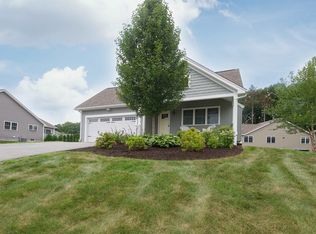 22 Three Ponds Dr, Brentwood, NH 03833