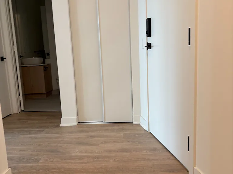 1185 Dupont St #1403 — Photo 32