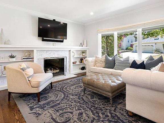 3rd image of 3705 Southwood Ave