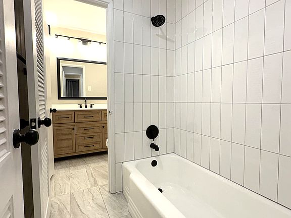 Bathtub Area