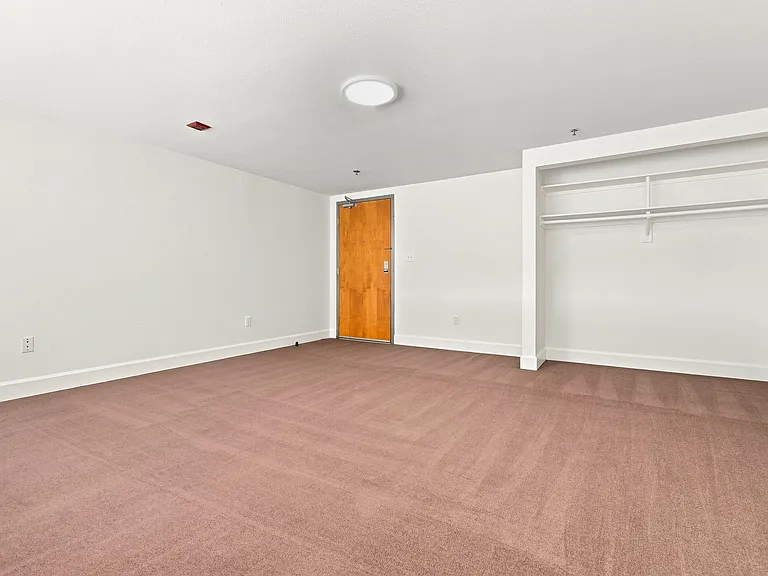 18 Bernice St #101 — Photo 11