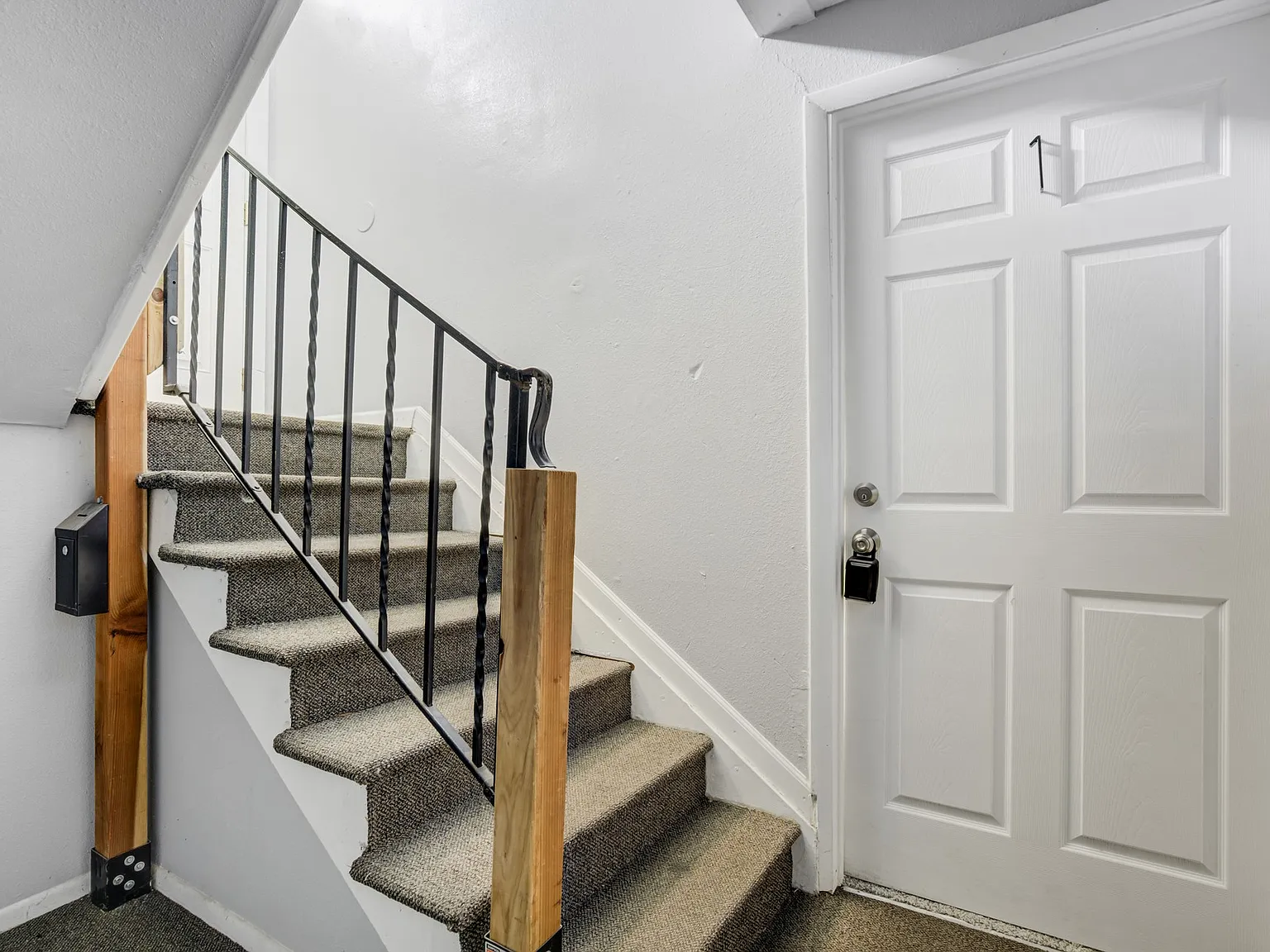 2 bed, 700 sqft, $1,095 — Photo 4