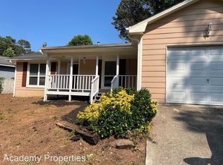 6720 Branch Dr, Rex, GA 30273