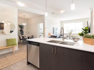 17814 97th St NW #2B-2BA-896SQFT, Edmonton, AB T5X0L8