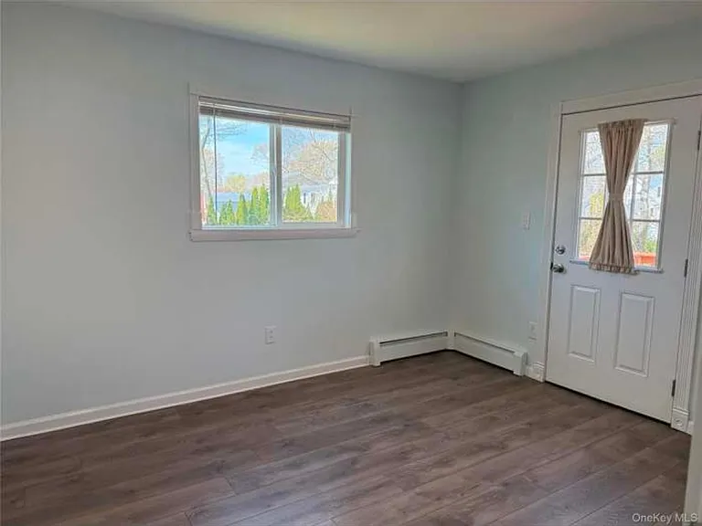 226 Woodycrest Dr — Photo 7