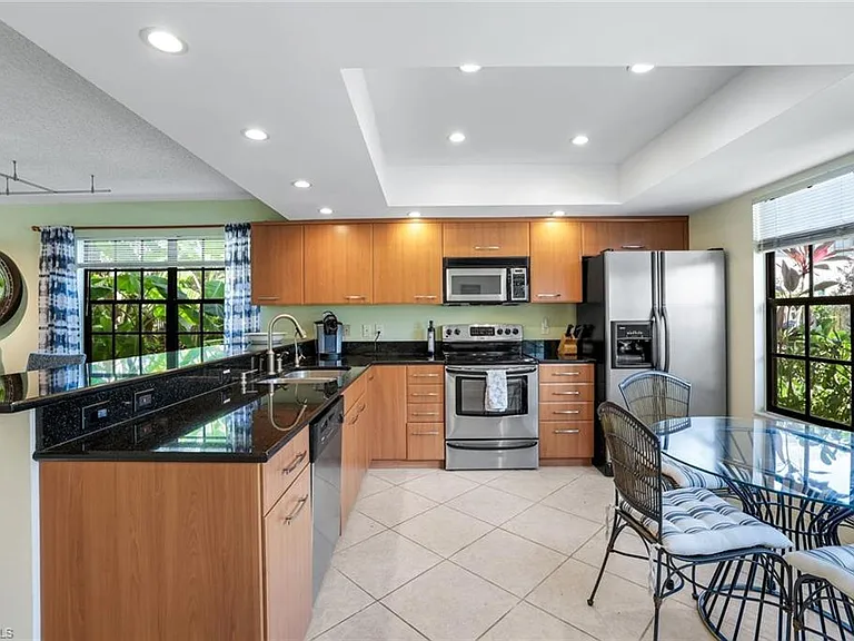 823 Meadowland Dr #H — Photo 5