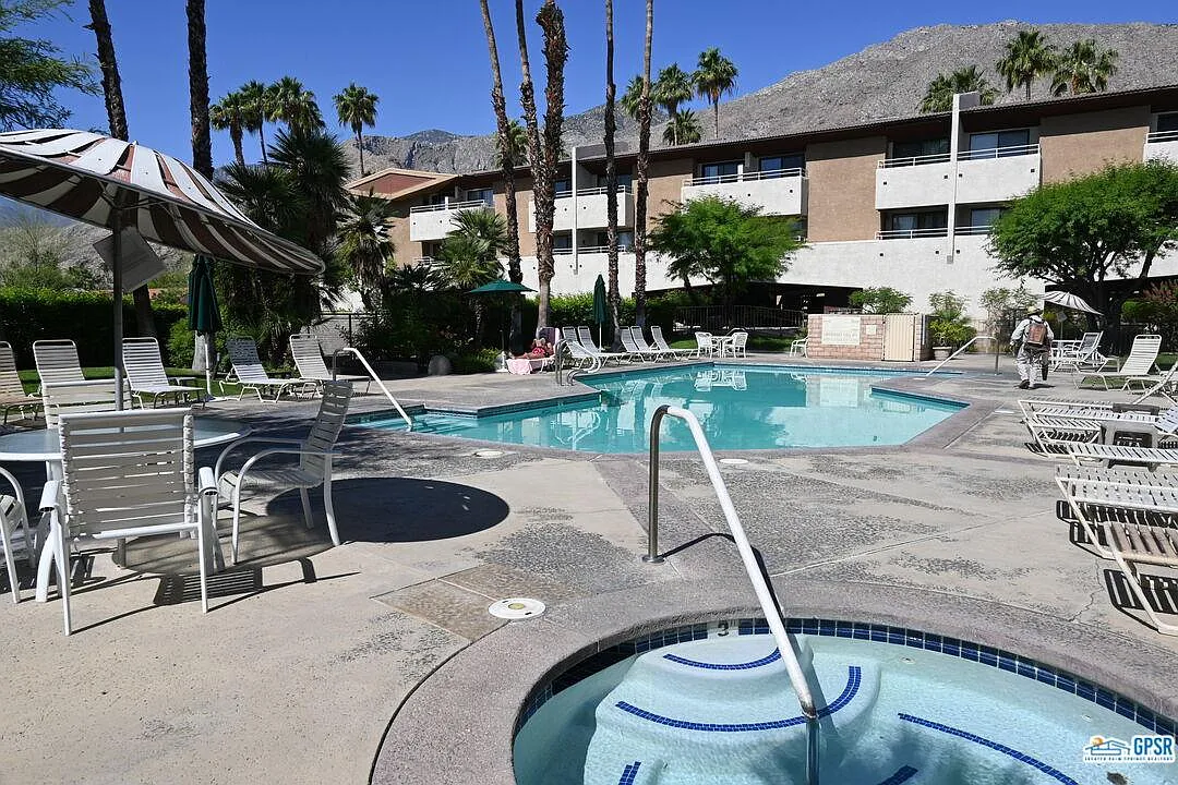 470 S Calle Encilia — Photo 1