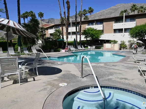 470 S Calle Encilia #12, Palm Springs, CA 92262