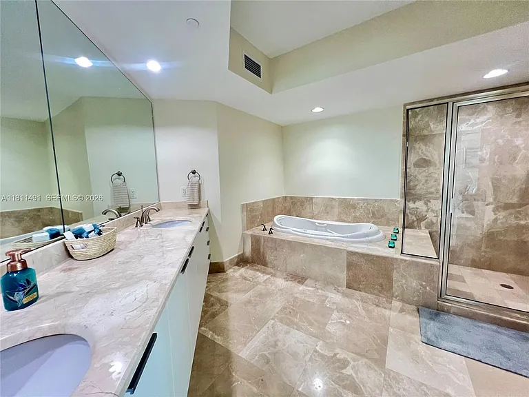 231 Riverside Dr #1210 — Photo 22