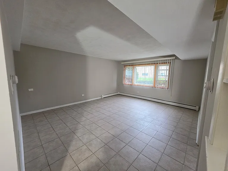 4751 Kolze Ave — Photo 9
