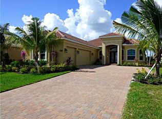 9437 Lagomar Ct, Naples, FL 34114