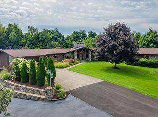 136 Jasper Ln, Greensburg, PA 15601