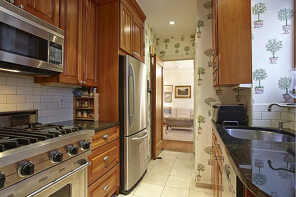 Sold by Stribling | media 11