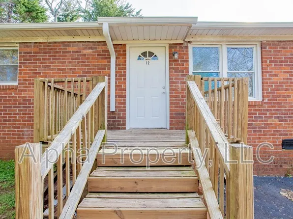 105 Foster Cir, Greer, SC