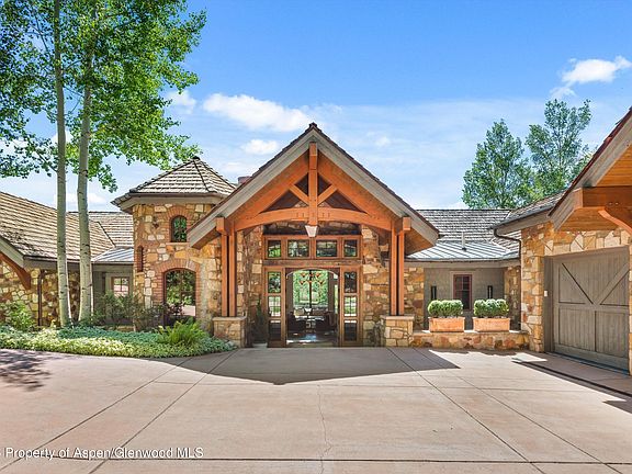 2nd image of 863 Hunter Creek Rd